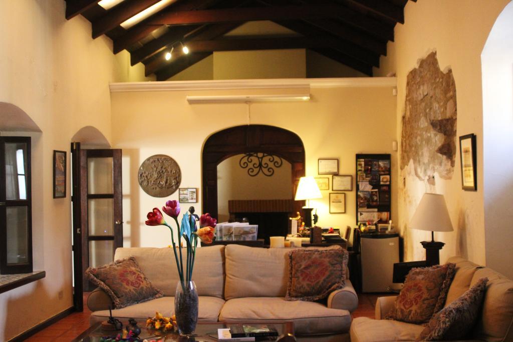 Hotel Sor Juana Antigua Esterno foto