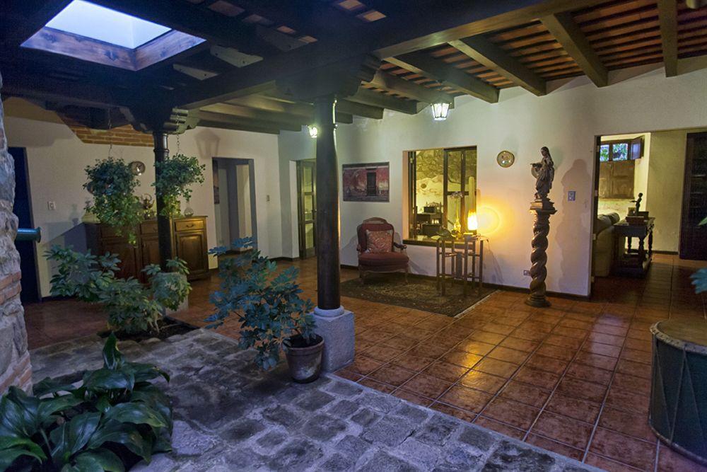 Hotel Sor Juana Antigua Esterno foto
