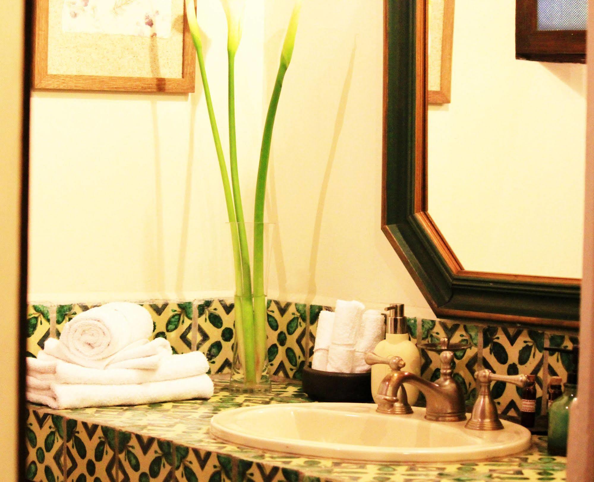 Hotel Sor Juana Antigua Esterno foto