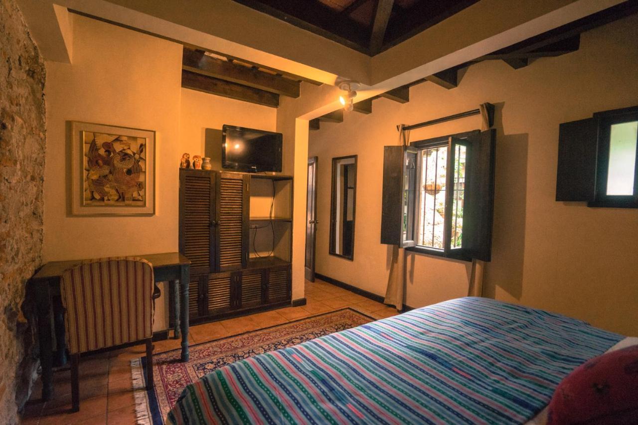 Hotel Sor Juana Antigua Esterno foto